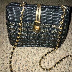Source Unknown Black Woven Crossbody with Gold Chain Strap